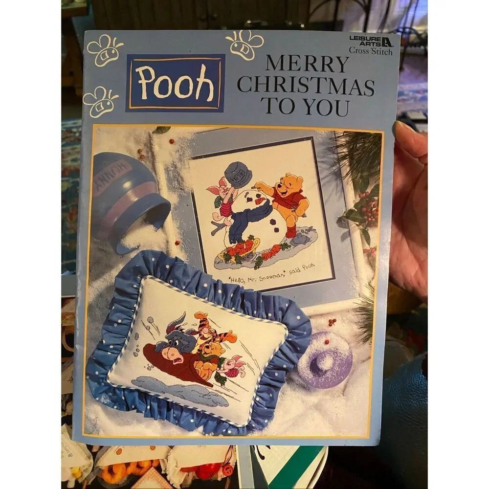 Pooh Merry Christmas to You Leisure Arts Cross Stitch Pattern Book